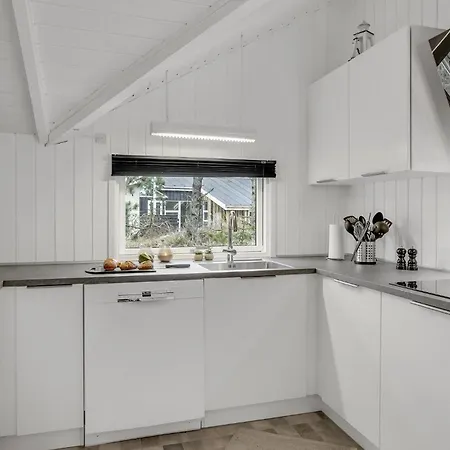 Beautiful In With Kitchen *